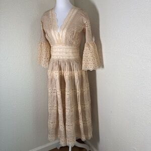 American Vintage Cream Lace Long Sleeve Dress